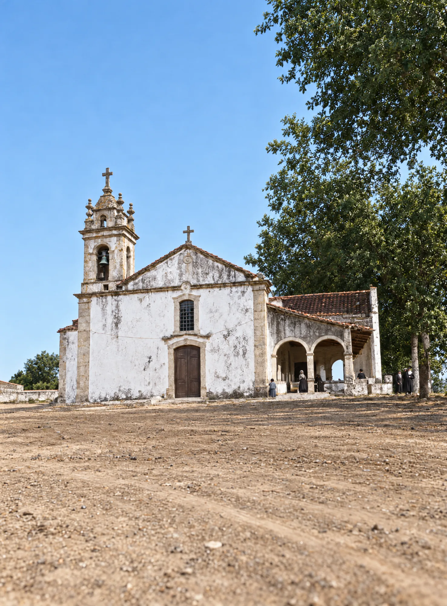 A antiga igreja paroquial de Fátima em reconstrução, 1917: Cor (IA)