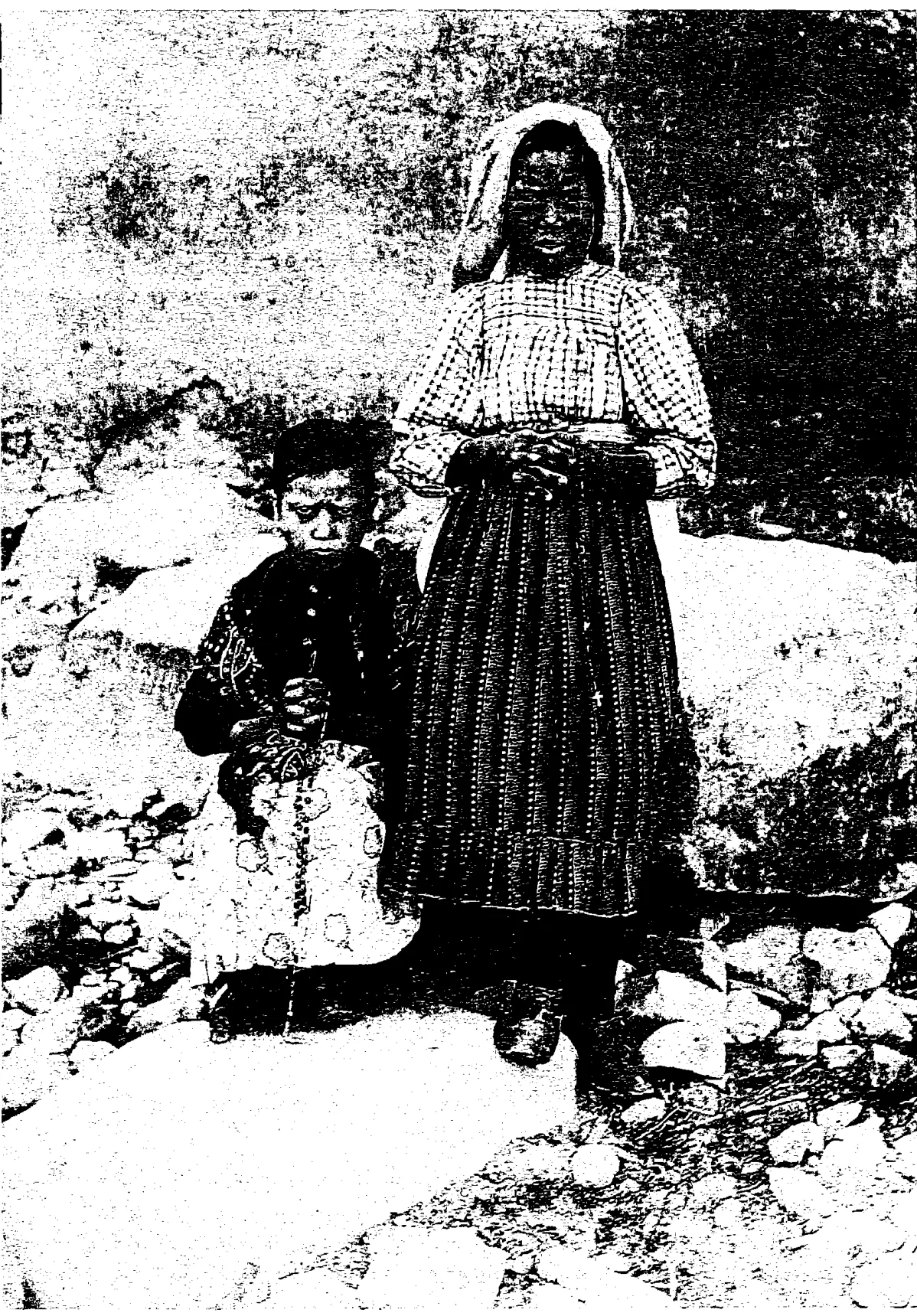 Lúcia and Jacinta at Reixida, September 1917: Book scan