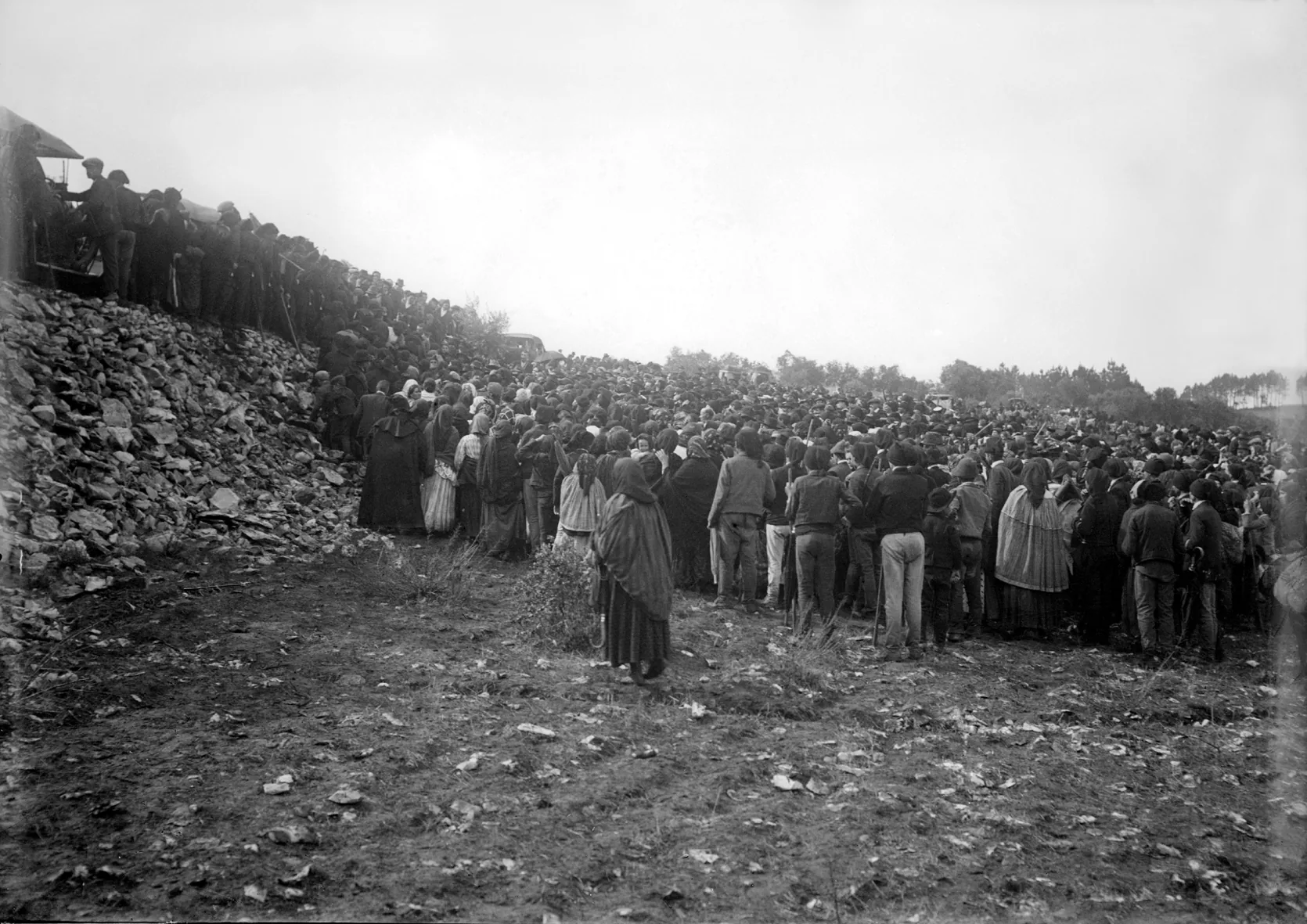 Part of the crowd seen from behind, Cova da Iria, 13 October 1917: Archive print