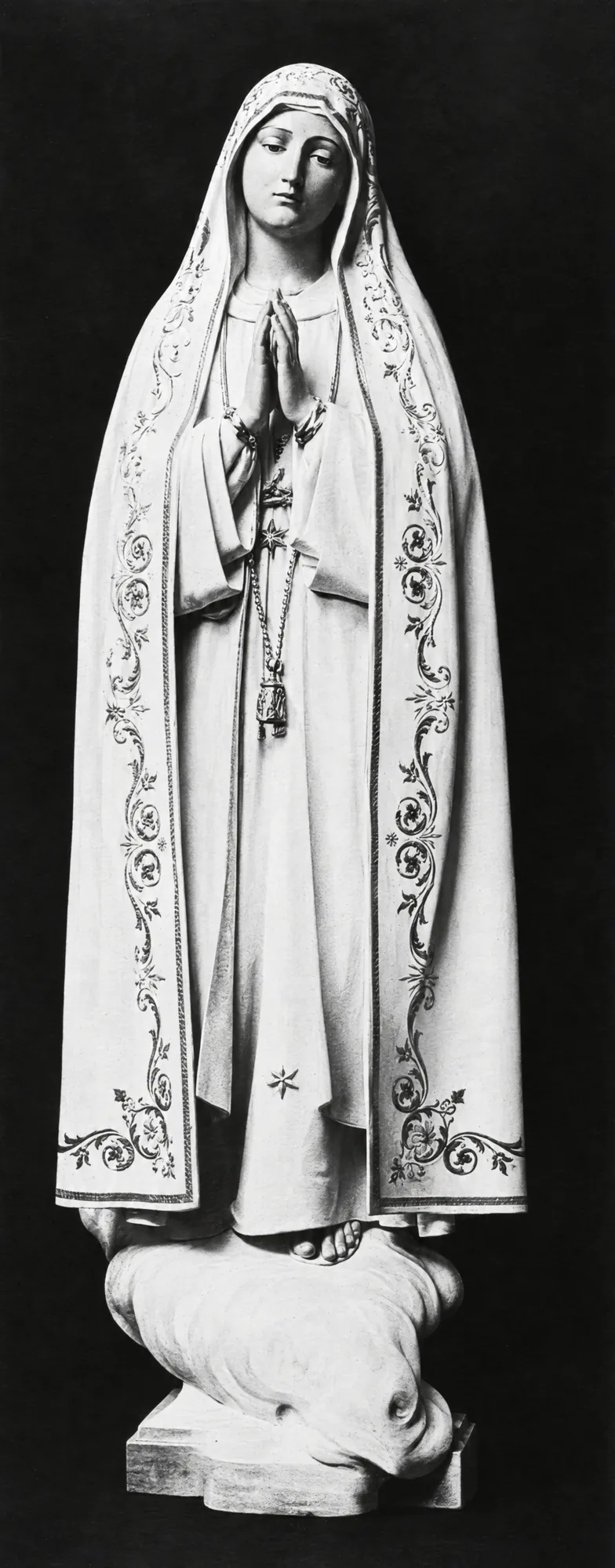 Photograph of the first statue of Our Lady of Fátima, 1920: Restored (AI)